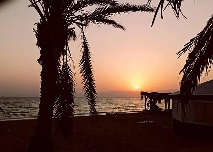 Szálloda Adam Bay
